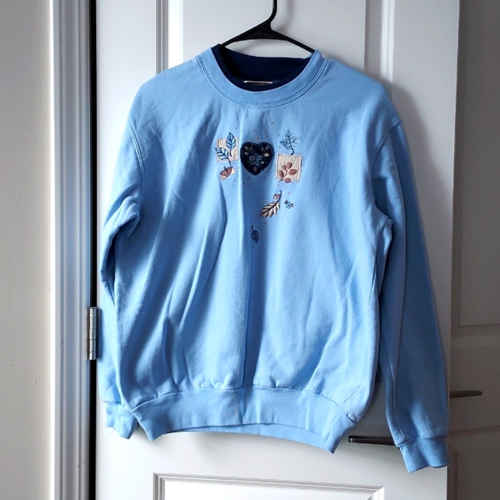 Top Stitch long sleeve sweatshirt blue with decorative print on chest